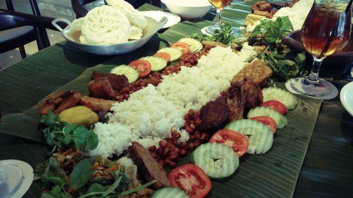 Cara Dan Tradisi Makan Orang Indonesia Dari Zaman Ke Zaman
