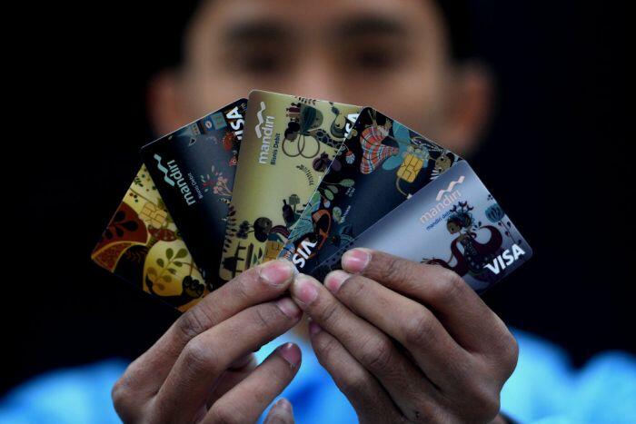 Bank Mandiri terbitkan kartu berlogo gerbang pembayaran nasional