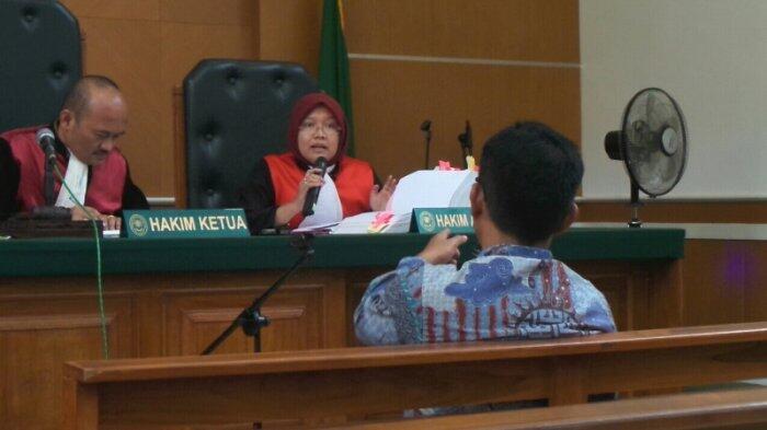 2 Dari 3 Saksi yang Meringankan Tidak Hadir dalam Persidangan Kasus First Travel