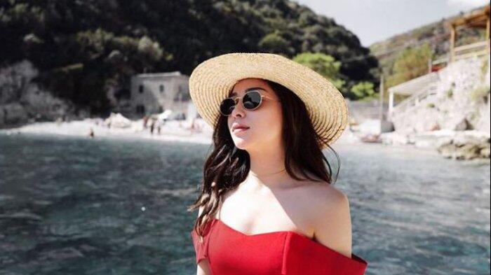 Tampil Beda, Nikita Willy Kenakan Hijab dan Bercadar, Warganet Doakan Istiqomah