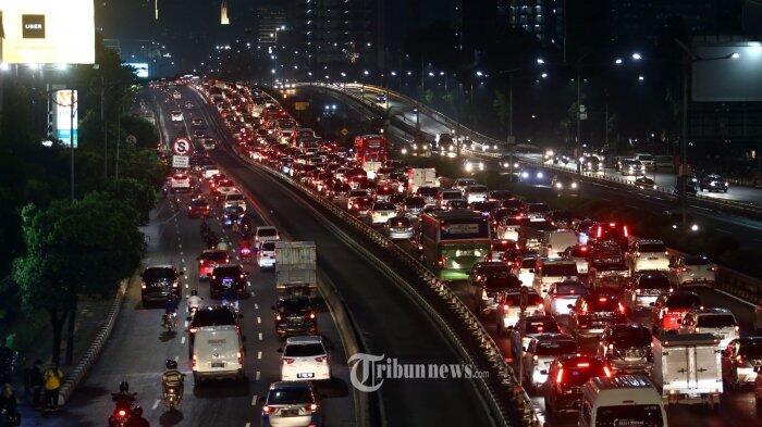 Tiga Jurus Kurangi Kemacetan Tol Jakarta-Tangerang