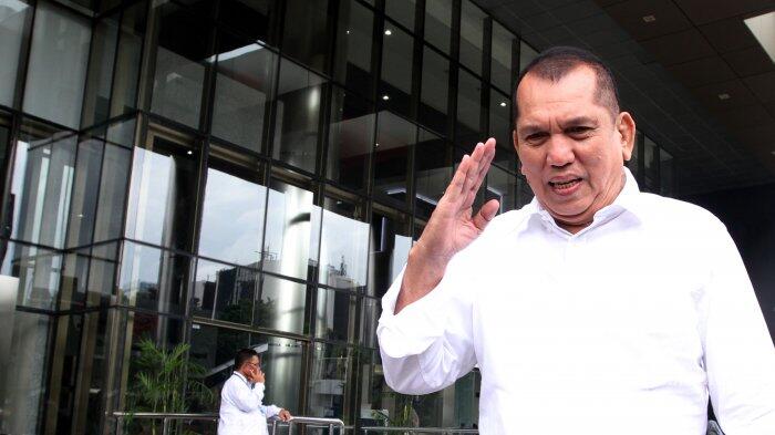 Sedang Umrah, Chairuman Harahap Mangkir dari Panggilan KPK