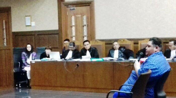 Kuasa Hukum Bupati Rita Bersaksi Dalam Persidangan