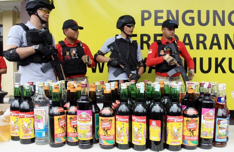 Ini Cara Kerja Miras Oplosan Membunuh Para Pengonsumsinya
