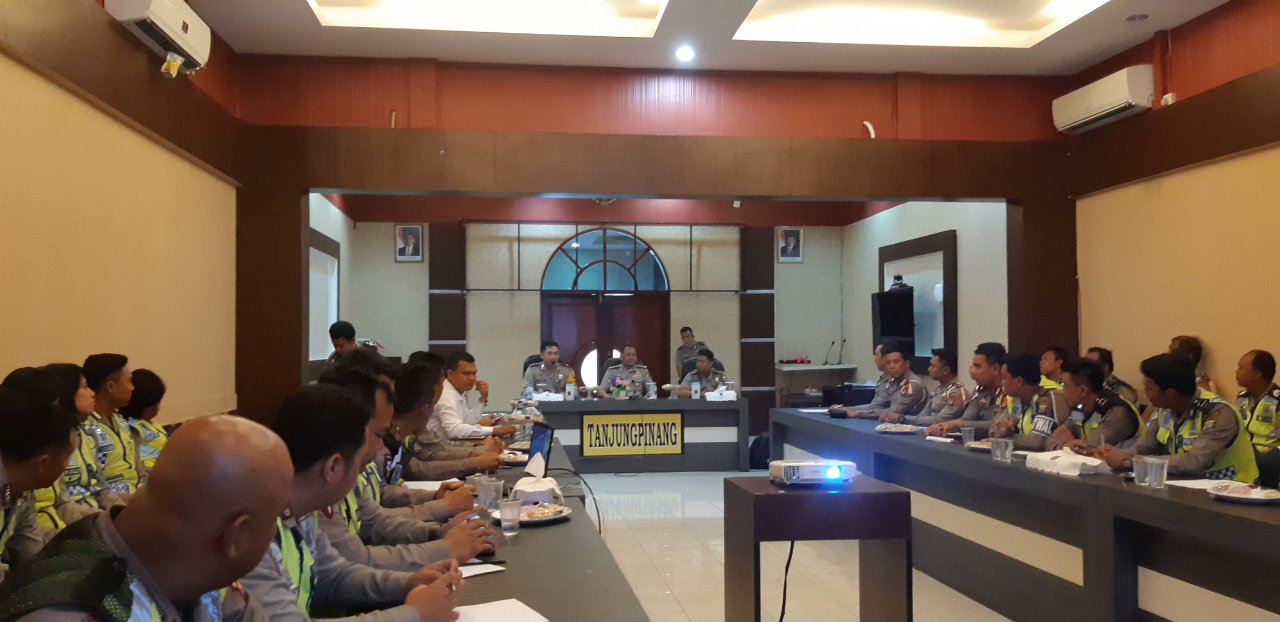 Puslitbang Mabes Polri Beri Pengajaran Penelitian E-Tilang Kpd Sat Lantas Polres Tpi