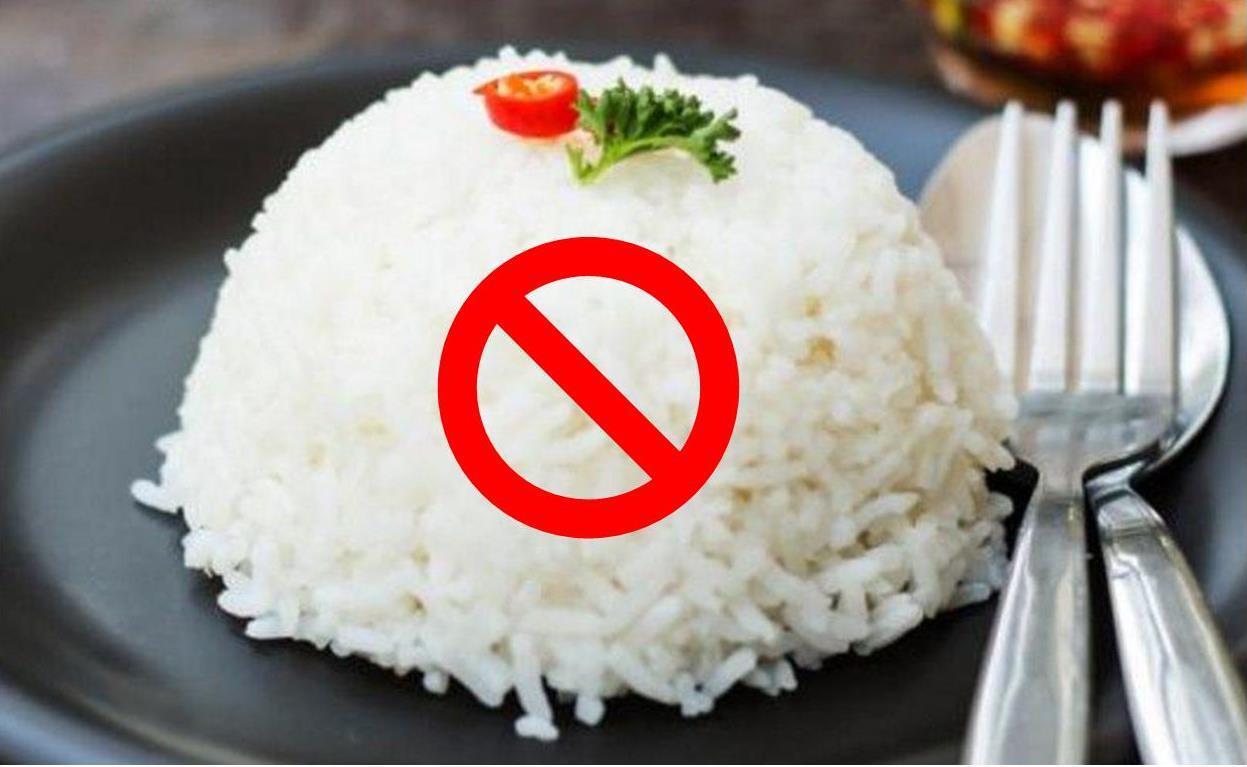 Ogah Makan Nasi, Penampilan Selebritas Ini Sekarang Bikin Pangling! 