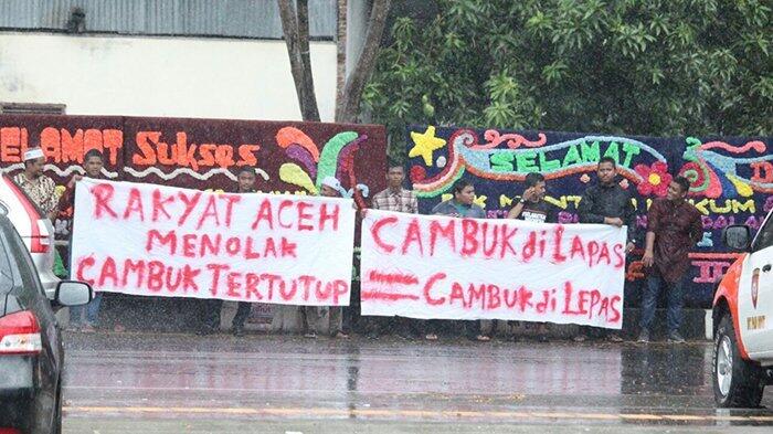 'Rakyat Aceh Menolak Cambuk Tertutup'