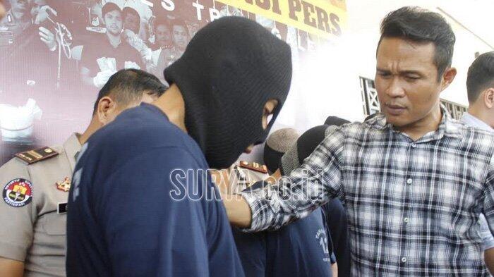 Eks Pejabat Berkelainan Seksual Ini Sempat Menikah, Tapi Hanya Seminggu