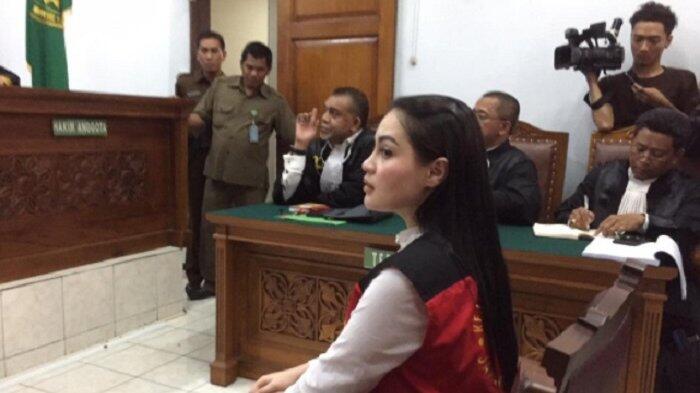 Merasa Tak Minta Sabu-sabu, Jennifer Dunn Keberatan Terhadap Keterangan Saksi Polisi