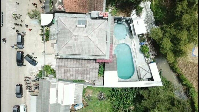 Selain Dua Kolam Renang, Rumah Mewah Pengoplos Miras Maut Bandung Juga Ada Bunkernya