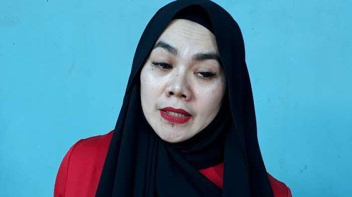 Puji Lagu Sang Penggoda Tata Janeeta, Sarita Abdul Mukti Merinding Didoakan Begini