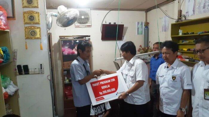 Dirut Pertamina Kunjungi Keluarga Korban Ceceran Minyak di Balikpapan