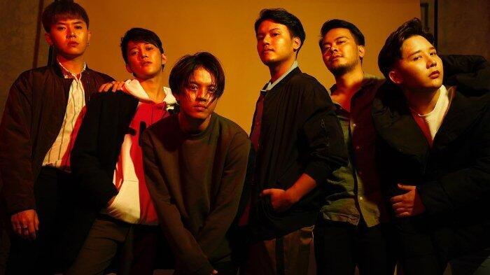 Rayakan Ulang Tahun ke-8, Ini 9 Pemotretan Terbaru Boyband Smash