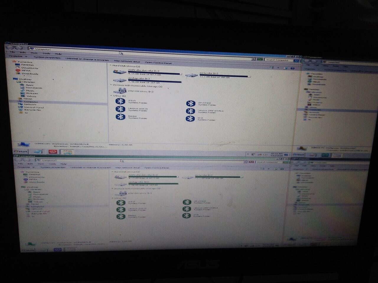 LCD laptop terbagi 4