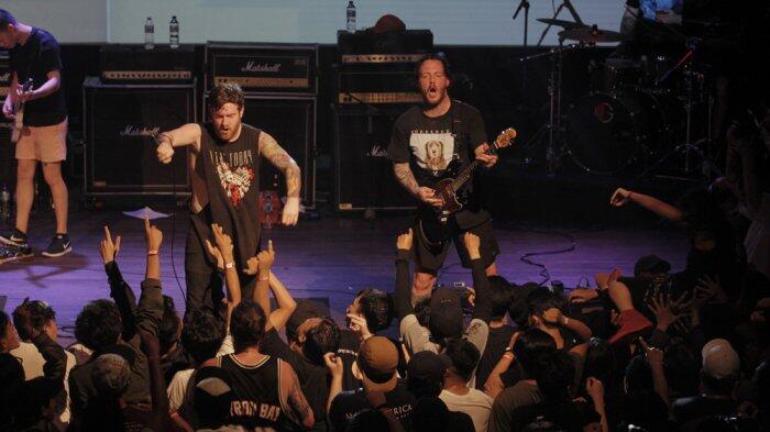 Konser di Jakarta, Counterparts Suguhkan Aksi Liar di Panggung