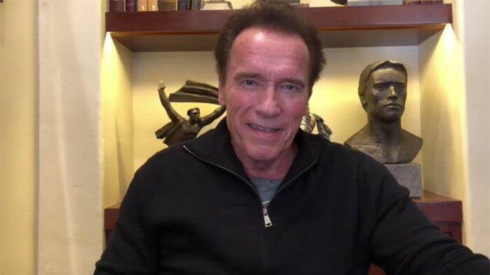 Pasca Operasi Jantung, Arnold Schwarzenegger Berbagi Video di Twitter