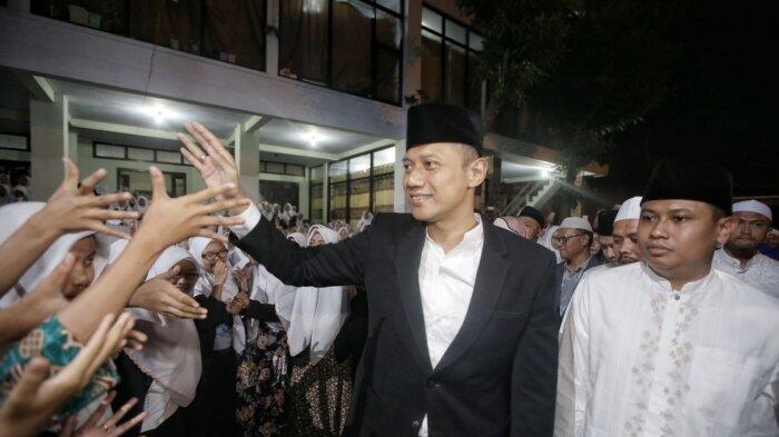 Peringati Isra Mi’raj di Wonosobo, AHY Ingatkan Santri Jaga Perdamaian