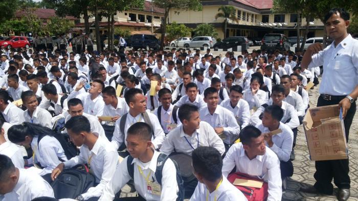 Laporkan Bila Ada Yang Tawarkan Kelulusan Tes Masuk Polisi!