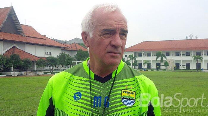 Persib Bandung Mau Digembosi kata Roberto Carlos Mario Gomez