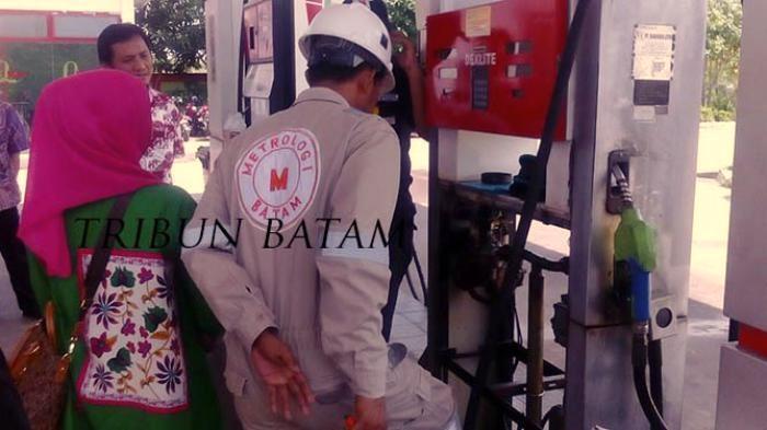 Curang, Angkat di Alat Ukur Tidak Jalan, SPBU Tembelang Jombang Disegel Disperindag