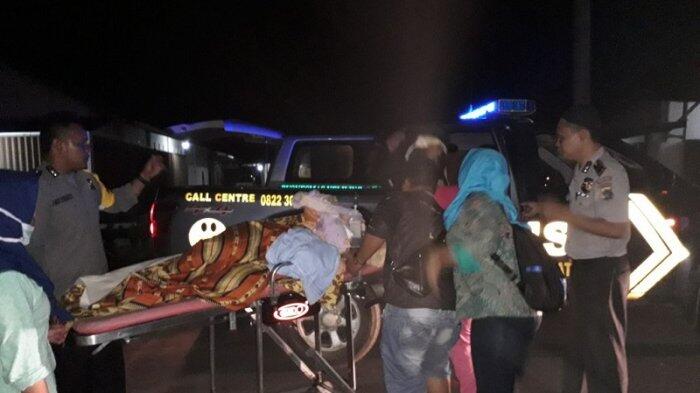 Ambulans Mogok, Bumil Ini Lahirkan Bayi Berkat Anggota Polisi