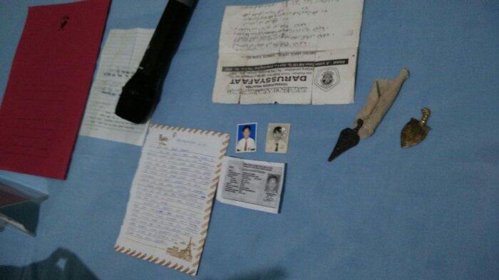 Surat Cinta dan Dua Jimat Keris, Jadi Barang Peninggalan Hengki
