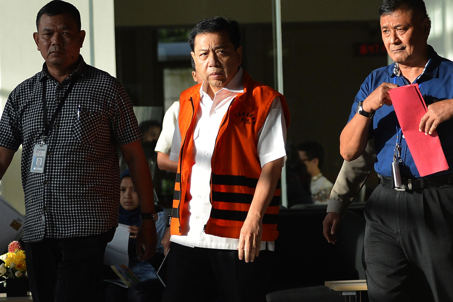 Ini Isi Lengkap Puisi "Di Kolong Meja" yang Dibacakan Setya Novanto