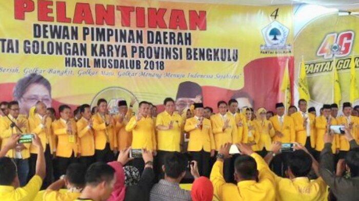 Airlangga Lantik Rohidin Mersyah Jadi Ketua Golkar Bengkulu