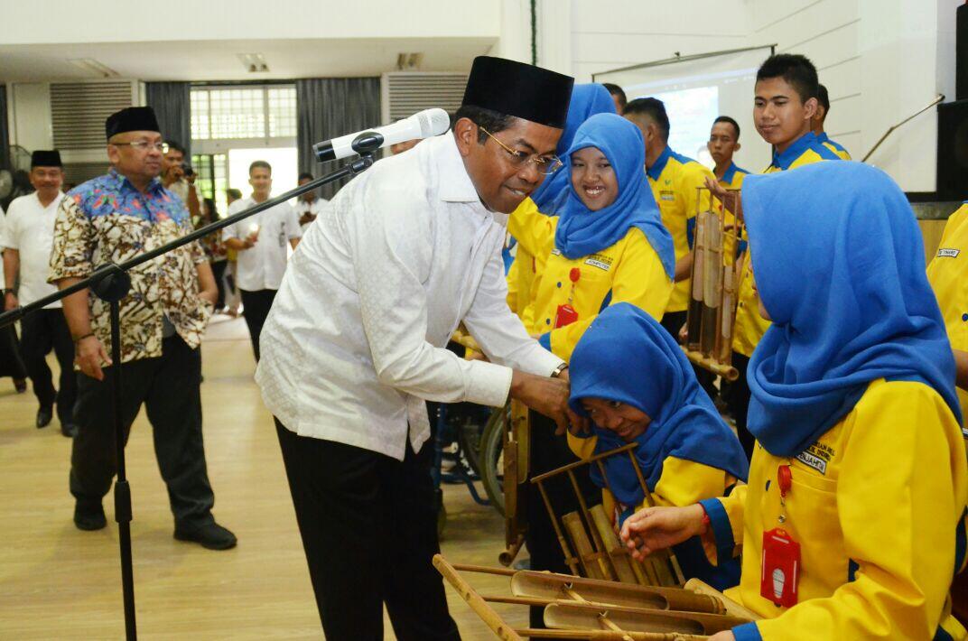 Kagum Prestasi Difabel, Mensos Janji Kembangkan Balai Besar Cibinong