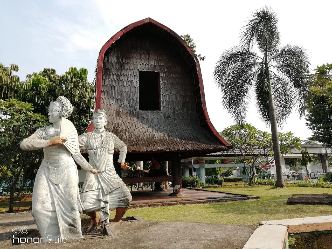 &#91;NEWS&#93; - Honor Fans Kaskus Hunting Foto Bareng di TMII