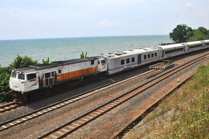 Tiket 40 kereta tambahan Lebaran 2018 mulai dijual