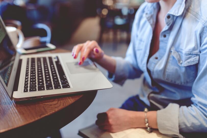 Bisnis Website Pendapatnya dari mana sih ? Internet Provider?