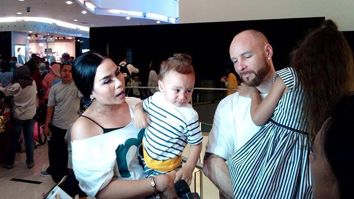 Melanie Ricardo Sering Kewalahan Ketika Anaknya Ikut Acara Fashion Show