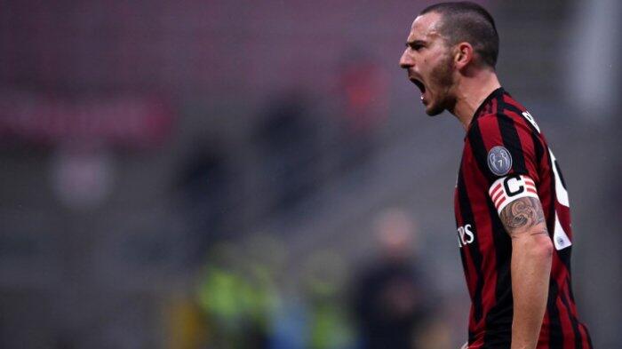 Jamu Napoli, AC Milan Tanpa Dua Pilar Bek Andalan