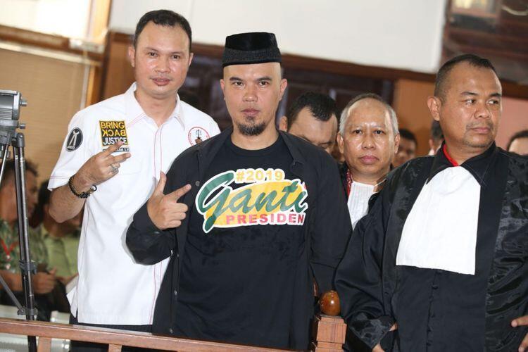 Jalani Sidang Ujaran Kebencian, Ahmad Dhani Didampingi Ratna Sarumpaet, Asma Dewi