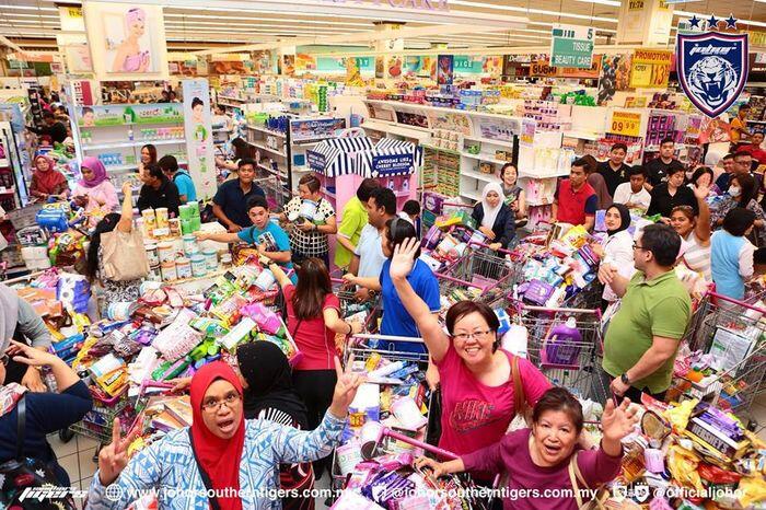 Heboh Pangeran Malaysia Hibah Rp3 Miliar, Kapal Oleng Gan!