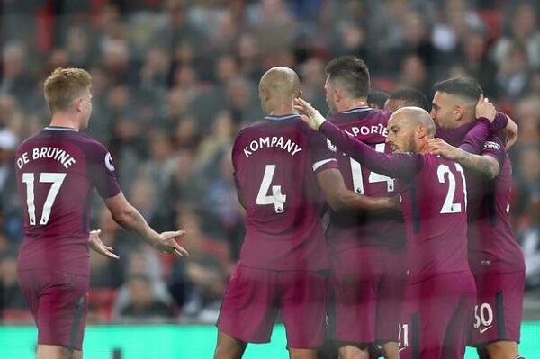 Man City Juara Premier League 2017-18