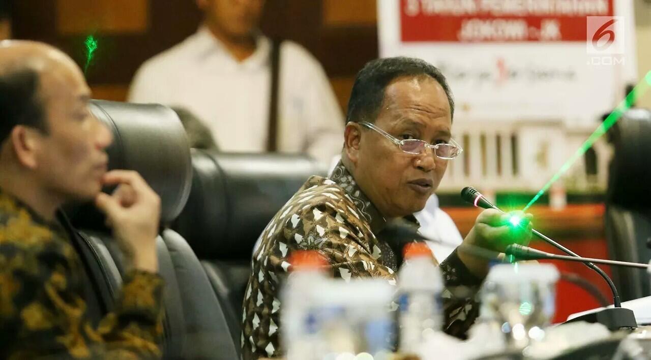 Bamsoet Minta Kemristekdikti Tak Buru-Buru Impor Dosen Asing