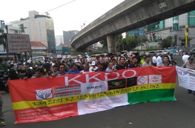 Diabaikan Nadiem, Pengendara Gojek Ancam Demo Besar-besaran