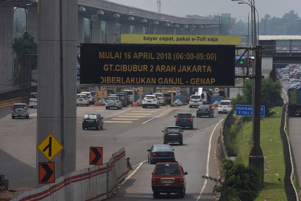 Ganjil Genap di GT Cibubur II Mulai Diuji Coba