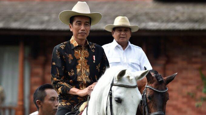 Survei Median: Elektabilitas Jokowi Naik, Prabowo Turun