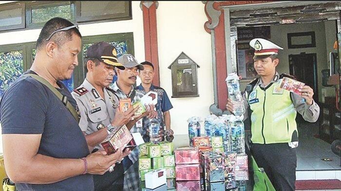 Puluhan Kotak Obat Kuat Diamankan di Pintu Masuk Bali