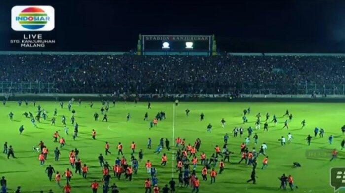 Kronologi Kericuhan Suporter Saat Laga Arema FC Vs Persib Bandung