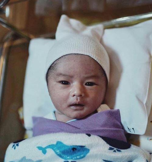10 Potret Haru Perjalanan Kehamilan Ririn Dwi Ariyanti Sampai Melahirkan
