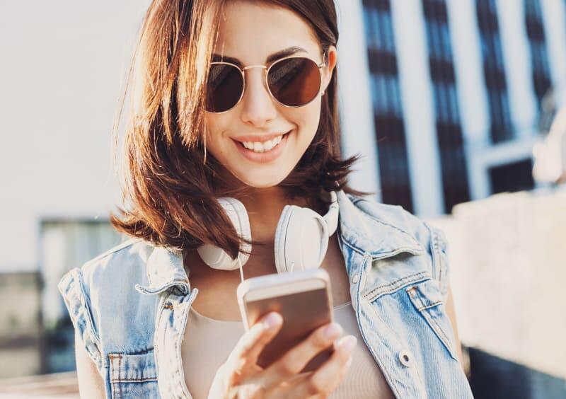 Terlalu Sering Melihat Instagram Bisa Buat Anda Tidak Bahagia