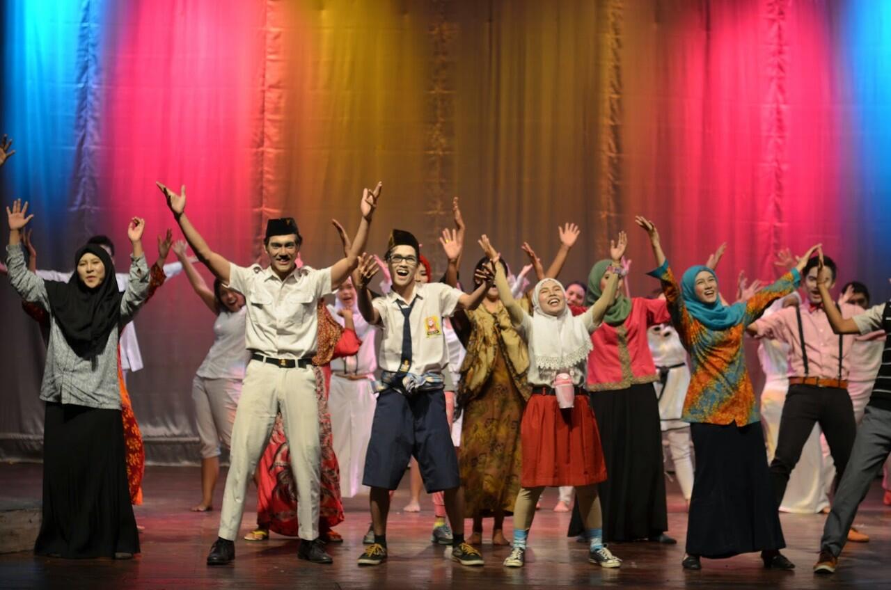 FESTIVAL TEATER BUKAN SEKADAR PENCARIAN HADIAH