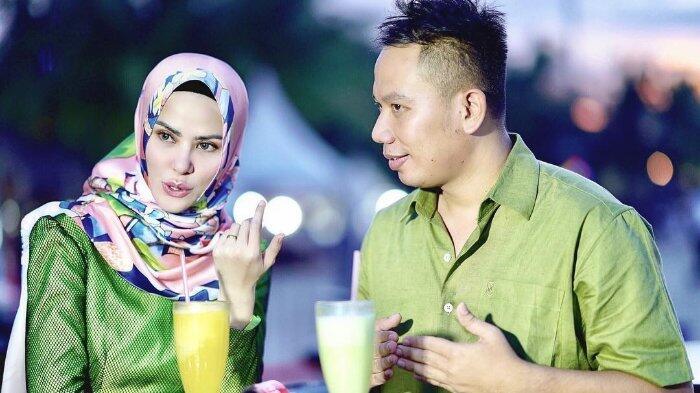 Ini Alasan Angel Lelga Hapus Foto Vicky dari Instagramnya