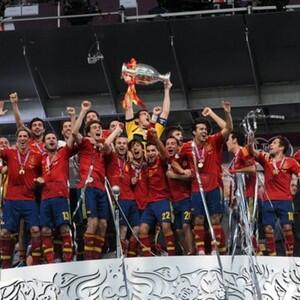 Aroma Inggris dalam Permainan Sepak Bola Bangsa Spanyol
