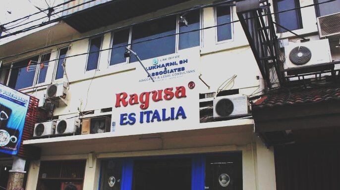 Ragusa Ice Cream Es Italia Sejak Tahun 1932. jalan Veteran I No.10 Jakarta