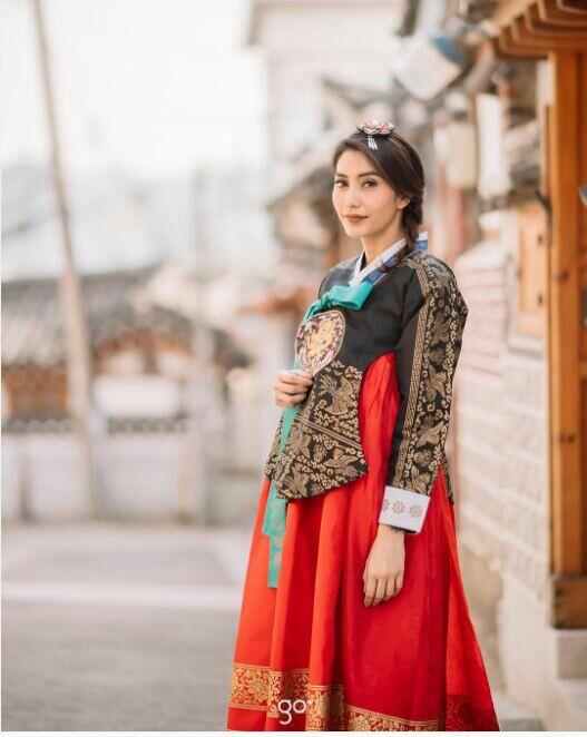 Lebih Cantik Siapa? Ini Deretan Photo Artis Indonesia Saat Menggunakan Hanbok